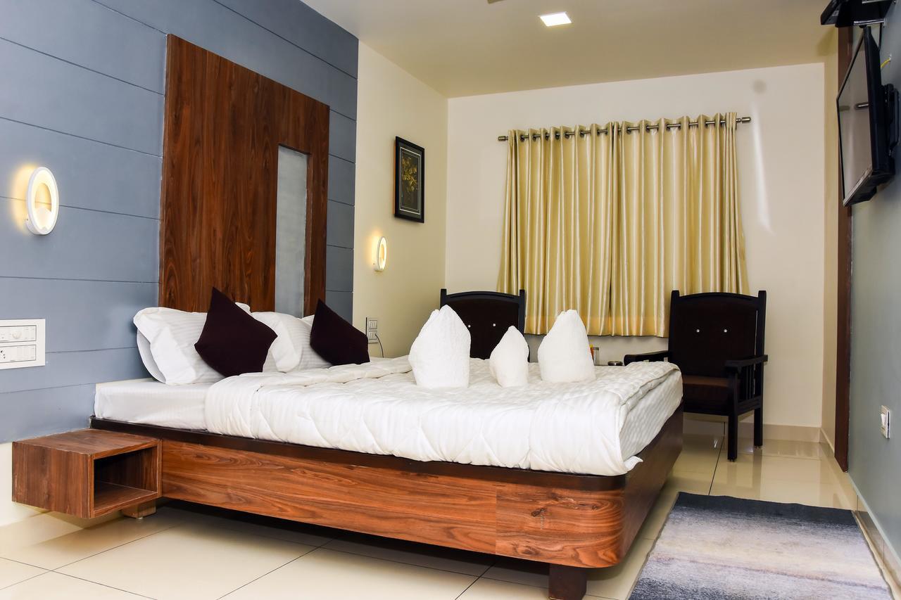 Hotel Shyam Palace Bhuj Zewnętrze zdjęcie