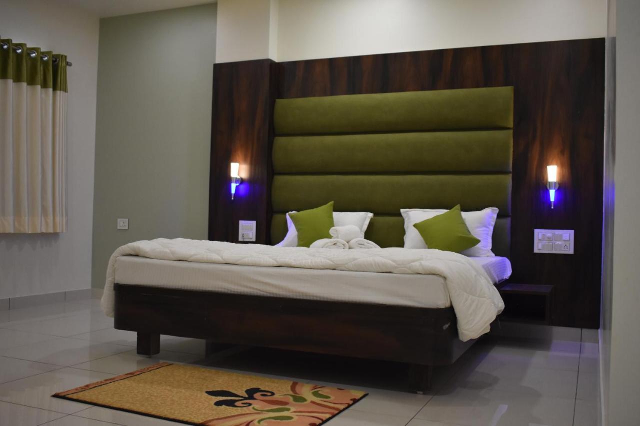 Hotel Shyam Palace Bhuj Zewnętrze zdjęcie